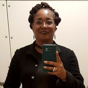 Meet your Posher, Zelpha